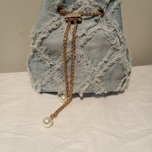 Jean Purses for Women, Denim Quilted Drawstring Crossbody Bags Bucket (BLUE)..